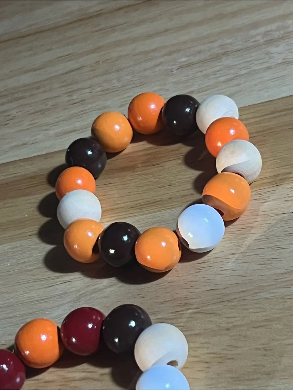 Kids Stretch Bead Bracelet - Orange, White, Burgundy B258